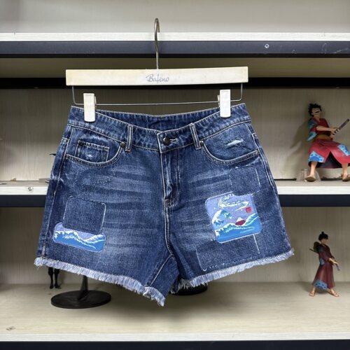 班尼路夏季新品阿童木女装舒适柔软时尚休闲牛仔短裤52711901