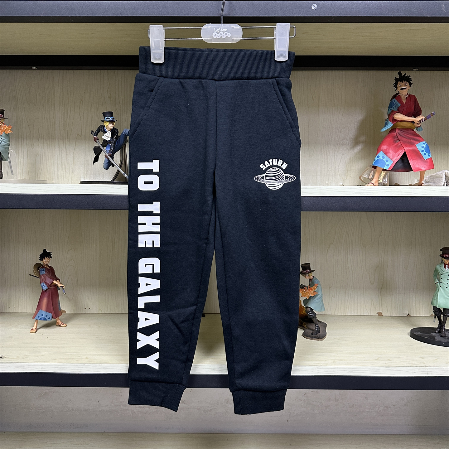 班尼路童装秋冬小中大男童加绒休闲数字印花运动弹力长裤82939005