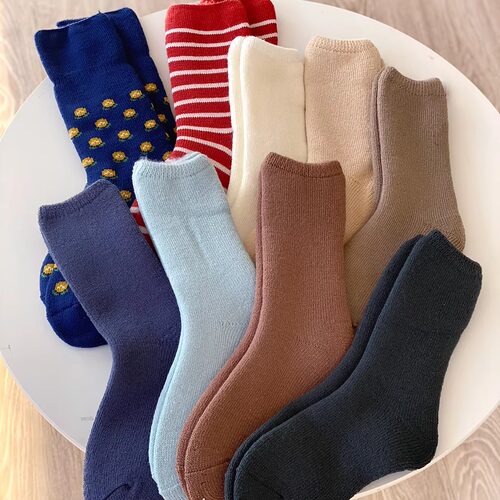 日单家居厚袜子拉毛保暖女袜