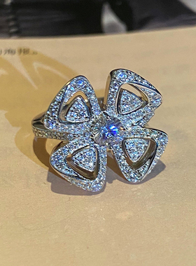 重工咏绽浪漫花朵满钻纯银戒指