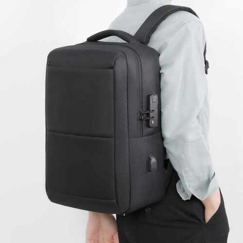 旅行男双肩包背包轻便电脑包防水
