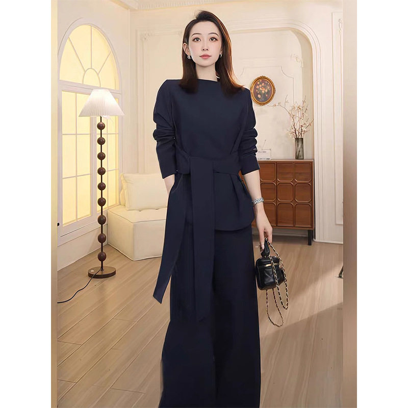 大码女装秋季新款2025年洋气时尚气质收腰套装胖mm上衣长裤两件套,女装/女士精品,大码套装,淘宝优惠券,粉丝福利购,淘宝优惠卷