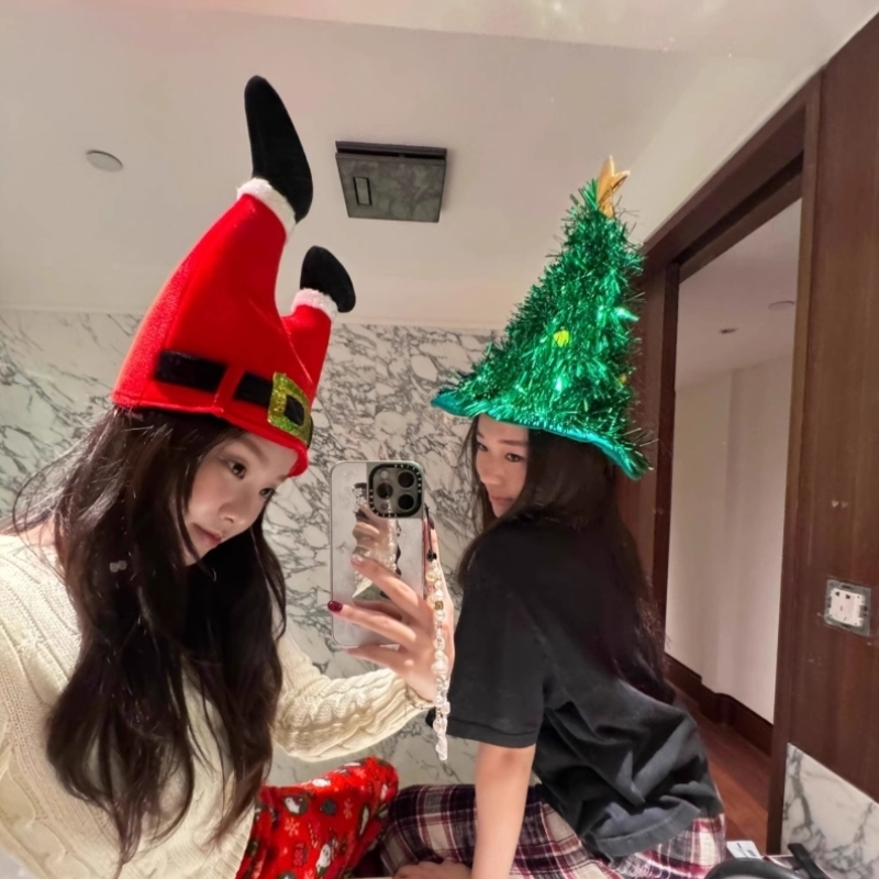 圣诞节装饰咖啡店磨豆机帽子店铺吧台场景布置圣诞老人裤腿帽摆件