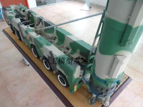 大比例1比6 合金DF21C东风21D导弹战车静态军事教学展示模型包邮