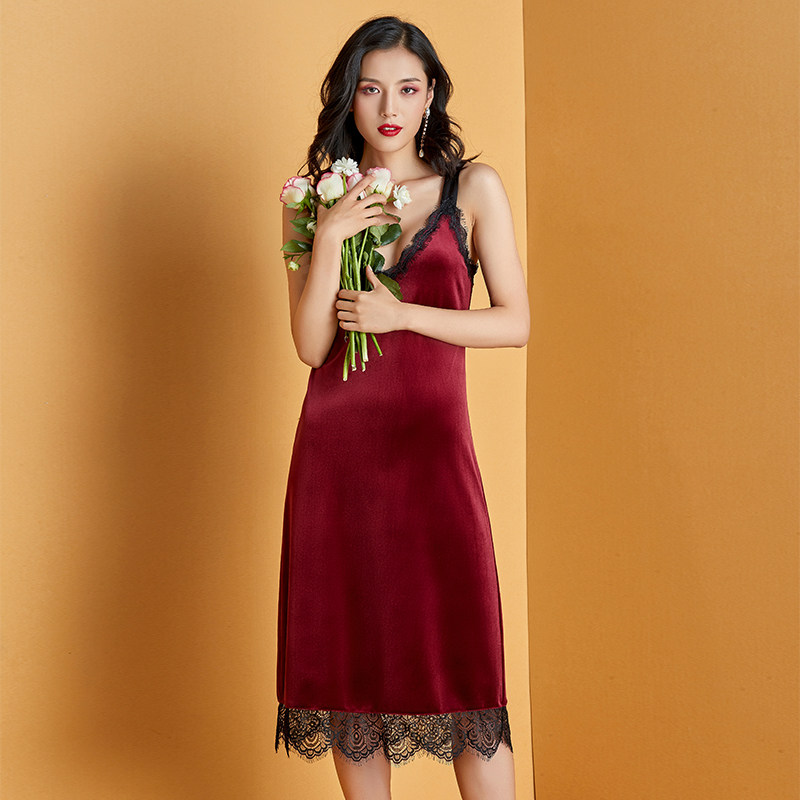 NT春秋性感丝绒长款吊带睡裙女士透明蕾丝新婚蜜月打底睡衣裙女秋