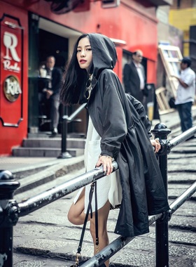 复古黑色风衣外套女中长款春秋宽松休闲oversize收腰连帽防风衣