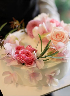 西岱岛北京同城配送宴会party生日蛋糕千层甜品 精品鲜花蛋糕定制