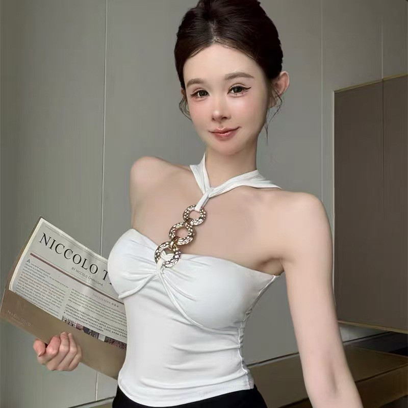 设计感黑色针织挂脖抹胸背心女夏季修身内搭无袖纯欲短款外穿上衣