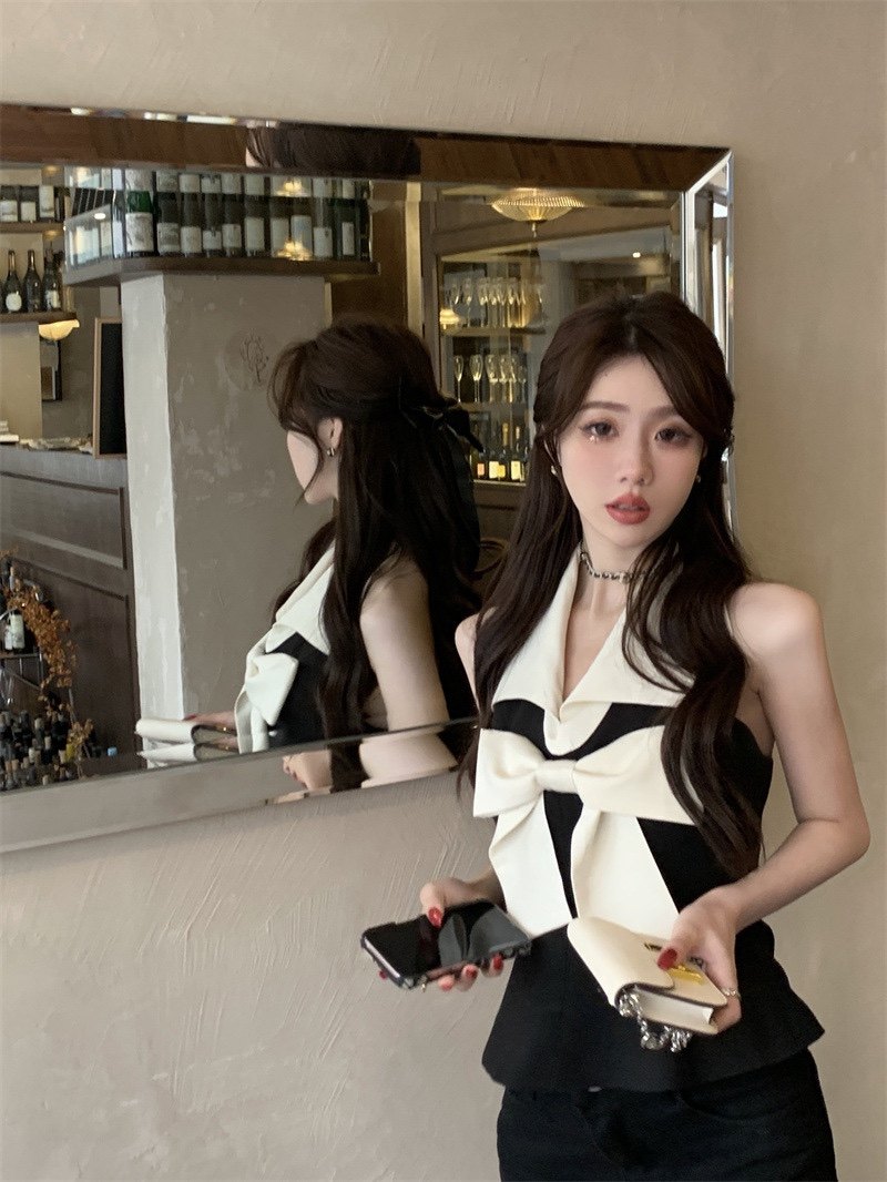 纯欲小个子挂脖v领背心辣妹上衣女夏设计感修身内搭外穿短款吊带