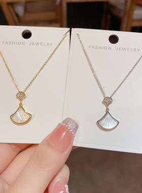 小众设计高级感贝母扇子项链精致