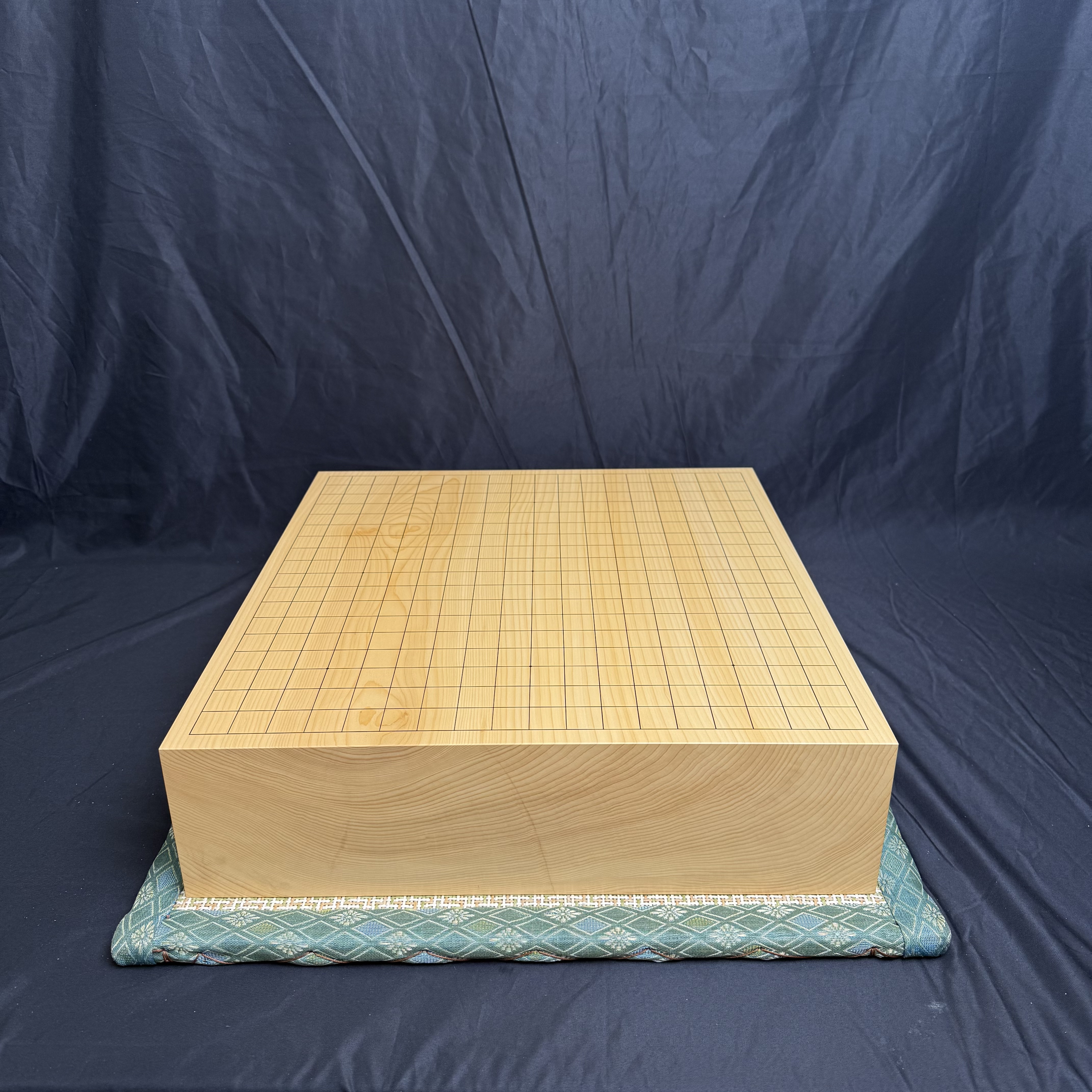 日本进口熊须3.75寸本榧独木棋盘