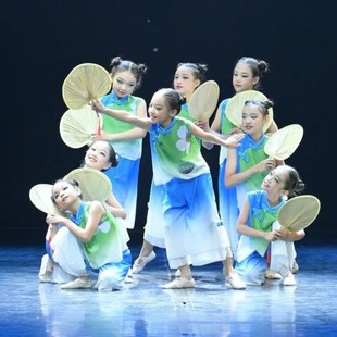 小荷风采童年夏夜演出服城外小月亮中国风多想还小古典舞蹈民族服