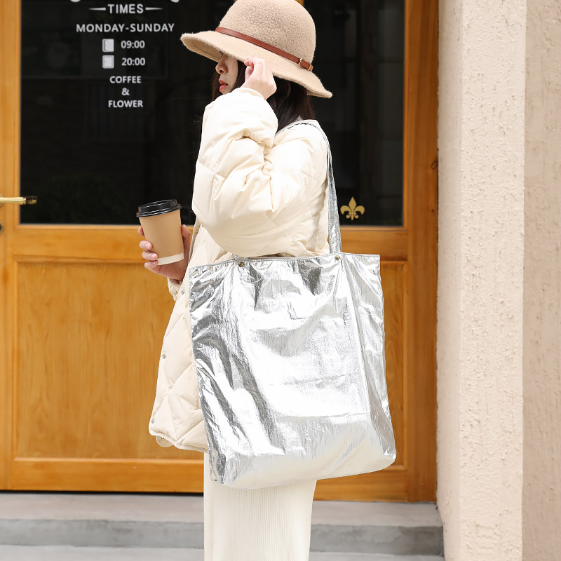 慵懒风大容量褶皱托特包百搭质感