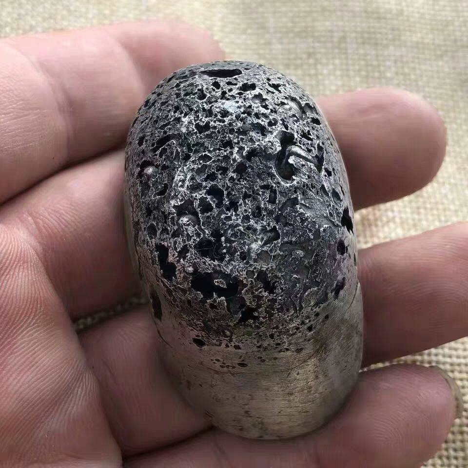 골동품 수집품 수공예품 청순치제 은괴 주괴 벌집형 은괴 오제주화