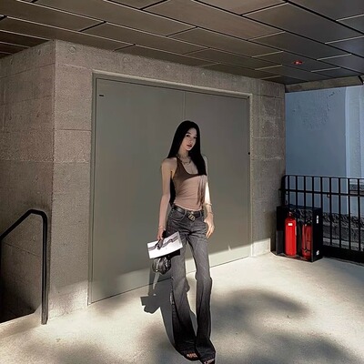 显瘦辣妹牛仔裤女绣花口袋繁琐水洗灰全棉气质喇叭裤