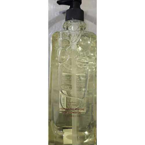 CAEM轻奢香水菁肌沐浴露520ml（尼罗河花园香型）包装随机