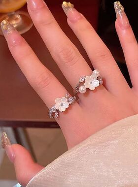 Exquisite White Flower Finger Rings for Women Sweet Silver C