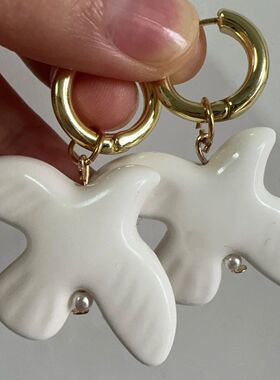 New Design Whie Dove Earrings for Women Geomeric Round Ear H