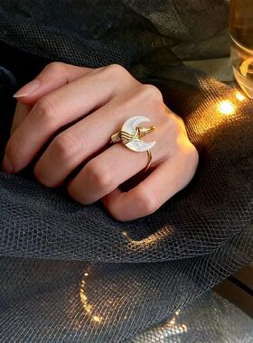 2025 New Mother-of-Pearl Moon Ring Simple Luxurious Versatil