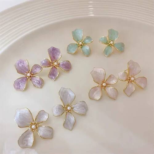 French Enamel Drip Oil Four Petal Flower Stud Earrings for W