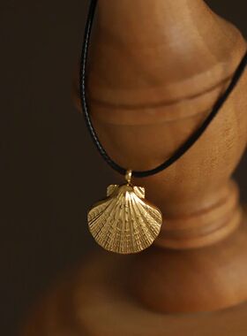 Gold Color Stainless Steel Shell Pendant Necklaces for Women