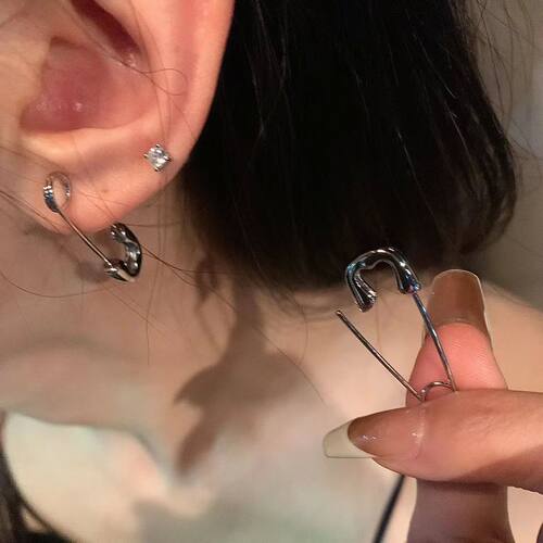Korean Punk Rock Grunge Silver Color Metal Safety Pin Stud E
