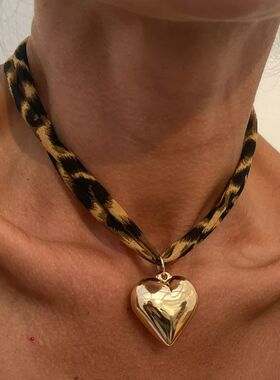 Vinage Gold Color Hear Pendan Necklaces for Women Bohemia Me