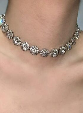 Exquisi Rhinesone Flowers Beaded Choker Necklaces for Women