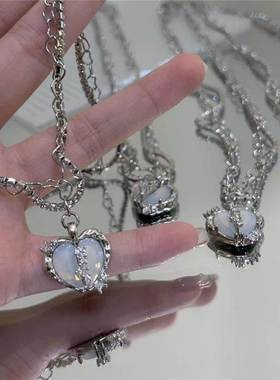 Kpop Vintage Goth Y2K Heart Pendant Choker Clavicle Chain Ne