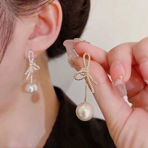 New European and American fashion earrings, high-end sense o