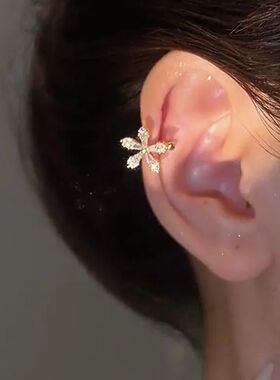 Korean Bling Crysal Flower Ear Clips Wihou Piercing Earrings