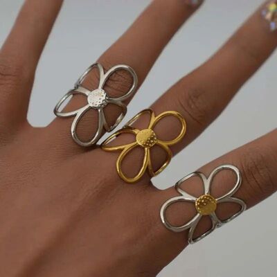 Sainless Seel Hollow Daisy Flower Rings for Women Simple Gol