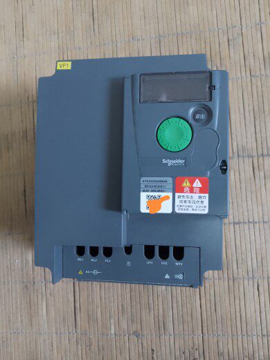 施耐德变频器ATV310系列750W1.5kw2.2kw3kw4kw5.5kw二手包好
