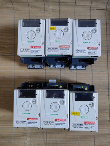施耐德变频器750w单相输入ATV12H075M2二手包好提供技术支持！