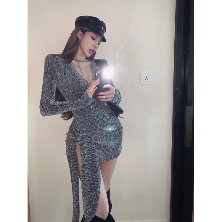 性感辣妹细闪设计感V领连体衣女春季新款修身显瘦半身裙气质套装