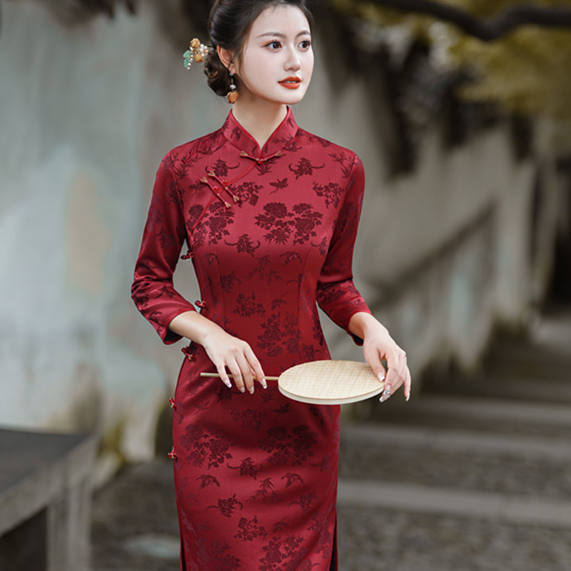 喜妈妈婚宴装旗袍秋款2023年新款婚礼婆婆秋天改良中袖红色妈妈装