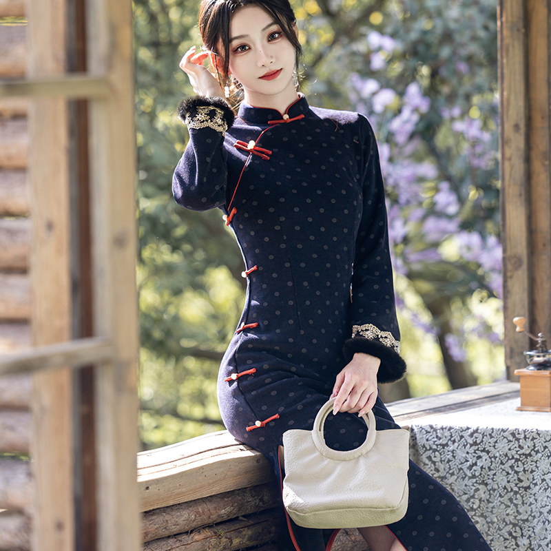 绝美日常长袖旗袍2025新款女新中式改良年轻款复古高端连衣裙秋冬