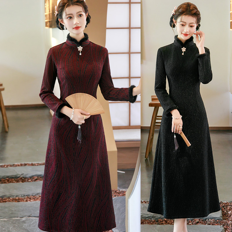 新中式长袖秋冬旗袍女2025年新款改良妈妈款高级感加绒加厚连衣裙