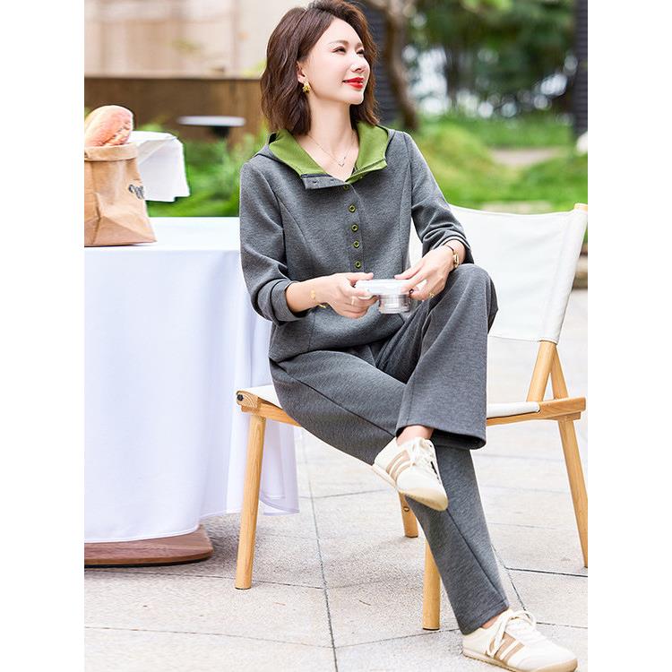 2025新款妈妈装春秋装连帽卫衣中老年女装宽松大码休闲上衣新