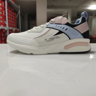 特步女鞋运动鞋秋冬新品休闲鞋厚底革面老爹鞋女979418320100