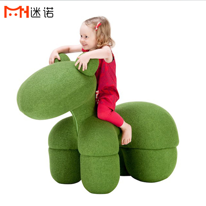 北欧设计师创意小马椅儿童创意玻璃钢动物凳Pony Chair小马椅子