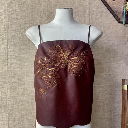 【沐杉高定】2025春新洋气刺绣亮片红云纱新中式无袖方领吊带0206