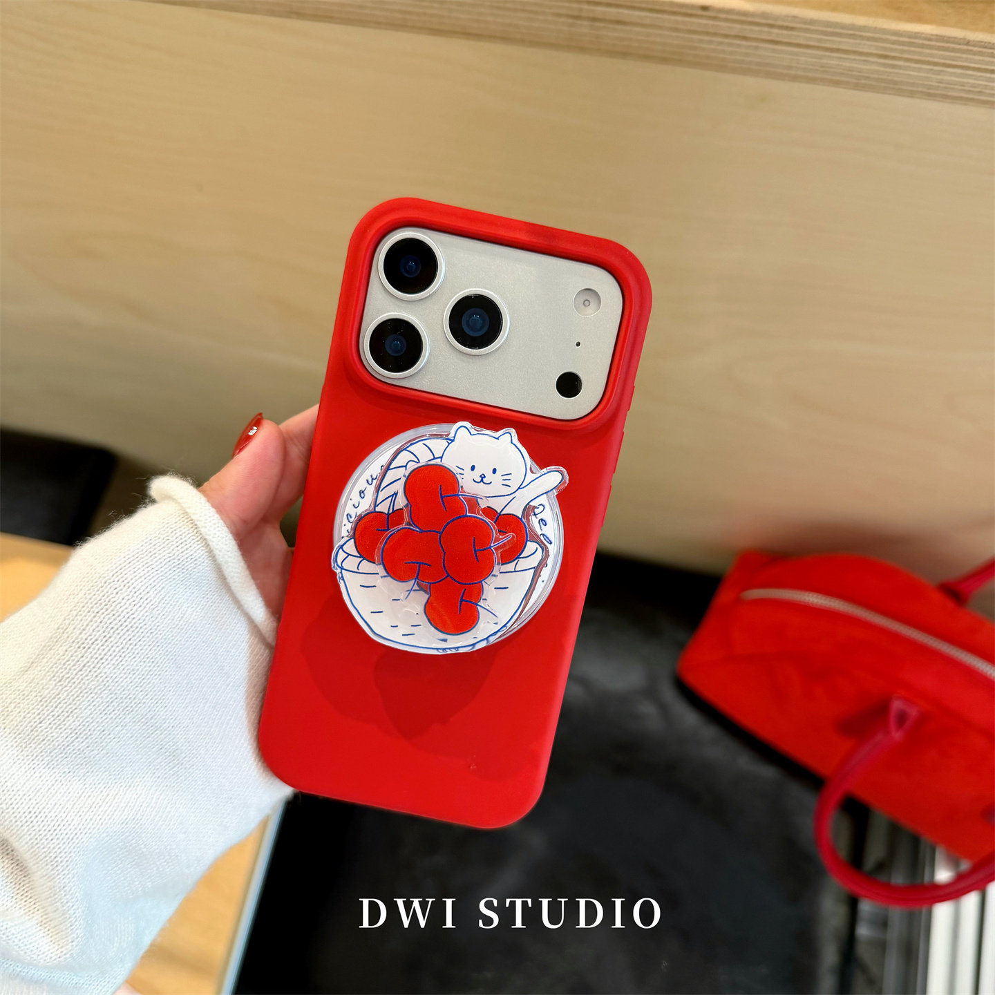 可爱红苹果猫猫磁吸挂绳手机壳