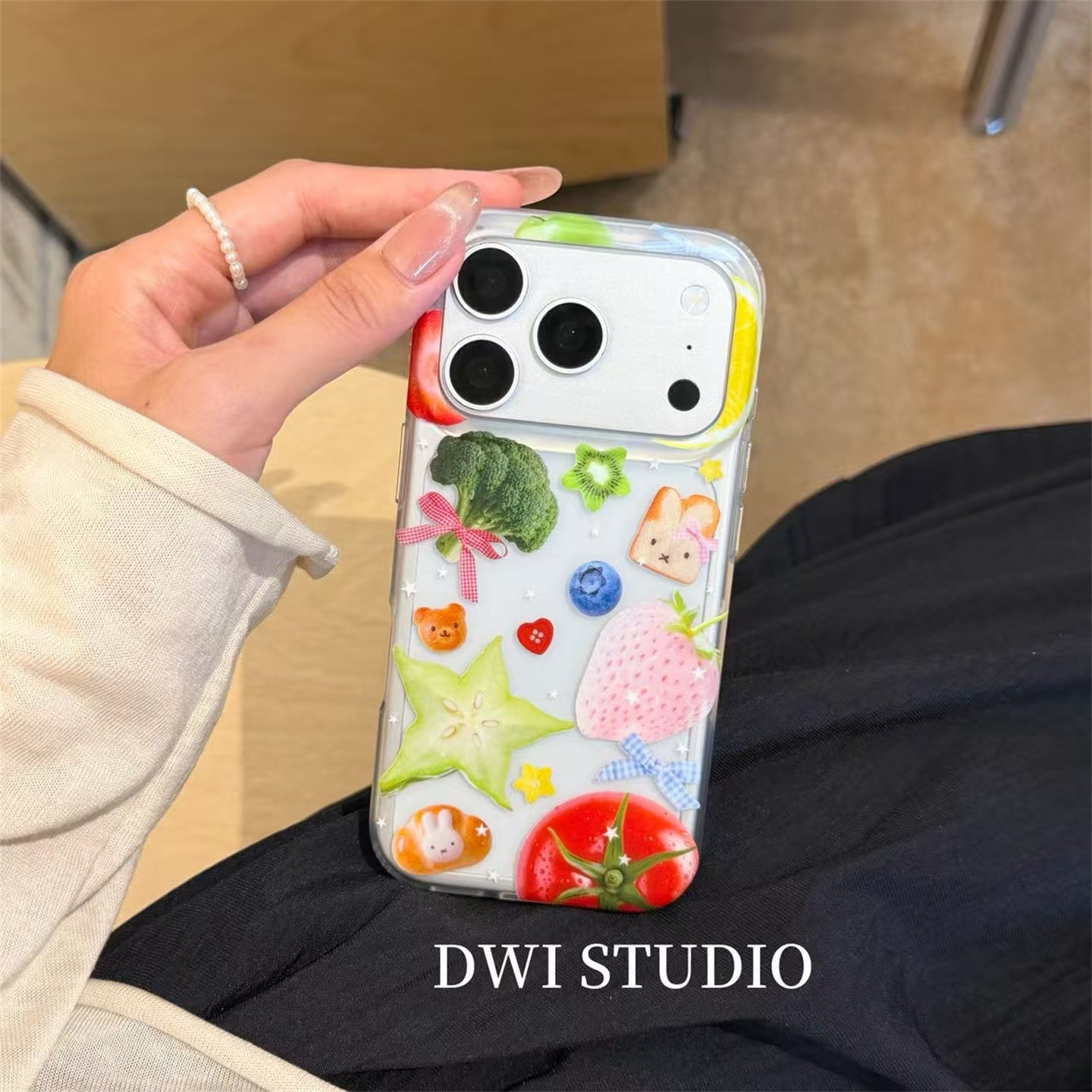DWI STUDIO 可爱蔬菜水果饼干米菲磨砂手机壳适用iPhone17promax全包16promax保护壳新款15promax