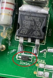 WJ二极管 B6NK90Z下面的 比亚迪秦新能源电机控制器泄放板易损