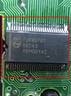 PCF8576T 奥迪A6空调显示屏驱动芯片 全新