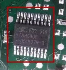 ATAR080E 大众途安斯柯达仪表电脑板 显示屏幕不正常故障维修芯片