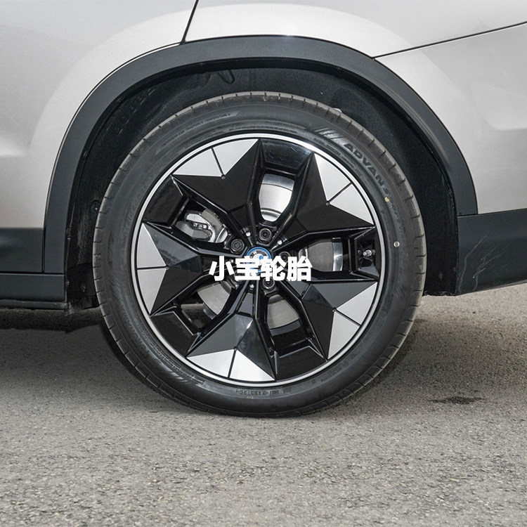 横滨/优科豪马245/45R20IX3轮胎