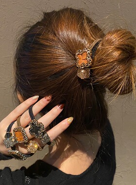 韩国东大门同款皮质捷克钻四叶草方块发圈气质时尚优雅马海毛头绳