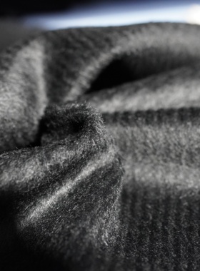 48号黑色单面斜纹羊驼绒 660g/1.6m 20%羊驼绒80%羊毛